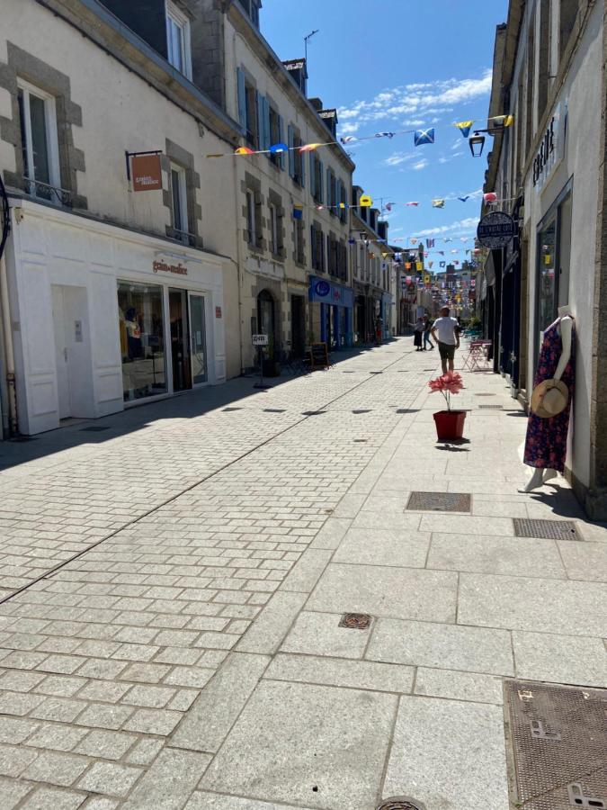 Votre Mini Maison En Plein Coeur Du Centre Ville -Terrasse - Et Parking Prive Sur Place Clos - Draps Et Menage Inclus Concarneau Kültér fotó