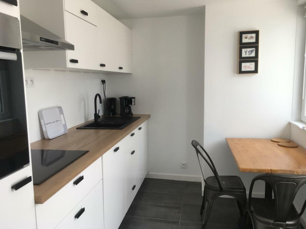 Votre Mini Maison En Plein Coeur Du Centre Ville -Terrasse - Et Parking Prive Sur Place Clos - Draps Et Menage Inclus Concarneau Kültér fotó